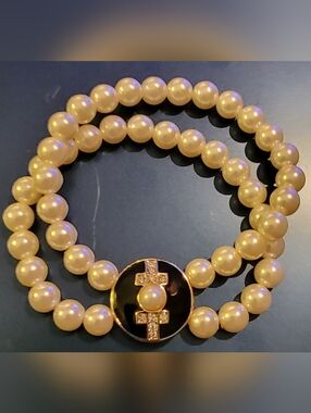 Avon Gold-Tone Pearl Double Strand Bracelet with Enamel Medallion